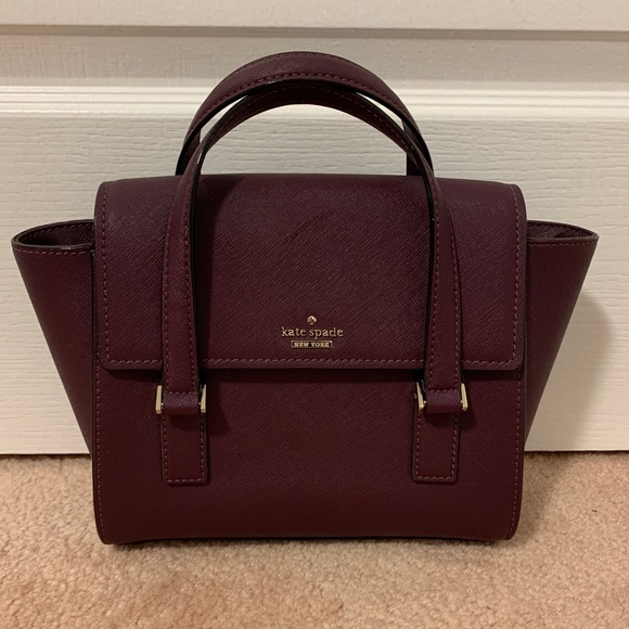 Kate Spade Crossbody Bag with Gold Chain - Picture 2 of 7